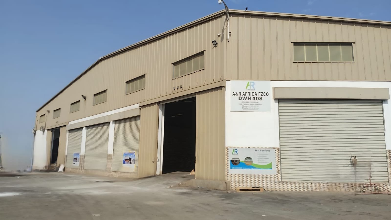 Closed Warehouse